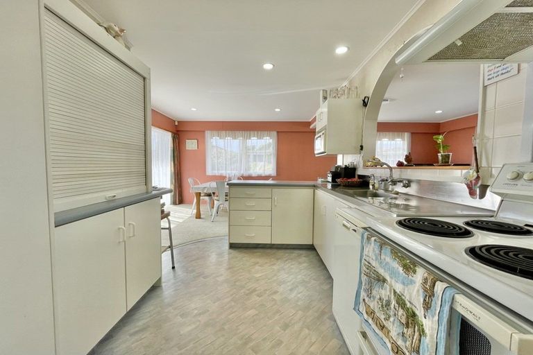 Photo of property in 10 Ruru Place, Tokoroa, 3420