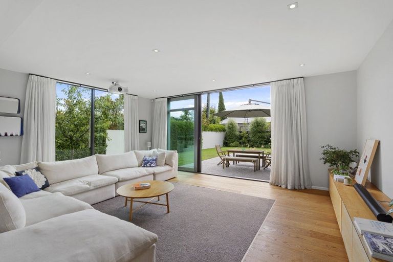 Photo of property in 93 Mays Road, St Albans, Christchurch, 8052