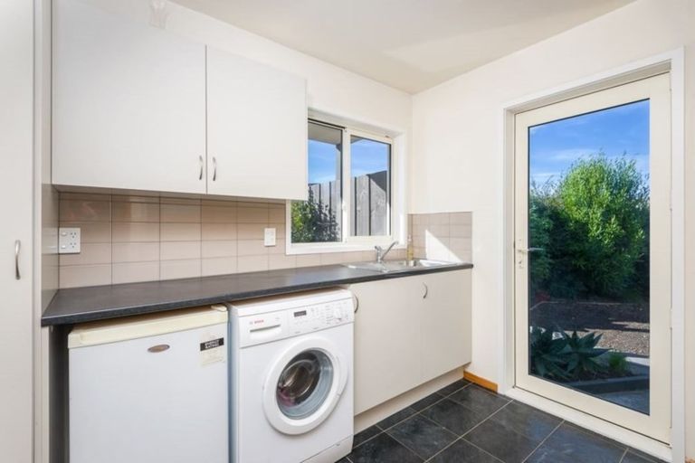 Photo of property in 4 Hemingford Place, Halswell, Christchurch, 8025