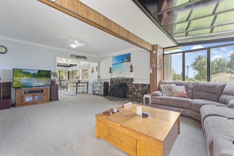 Photo of property in 47 Valley Road, Te Puke, 3119