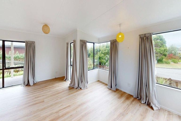 Photo of property in 4 Sandpiper Court, Paraparaumu Beach, Paraparaumu, 5032