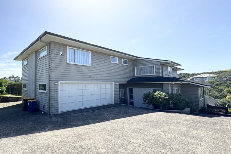 Photo of property in 8 Mural Place, Greenhithe, Auckland, 0632