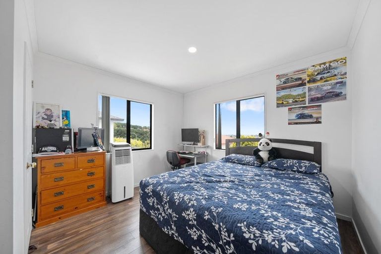 Photo of property in 4 Figtree Terrace, Goodwood Heights, Auckland, 2105