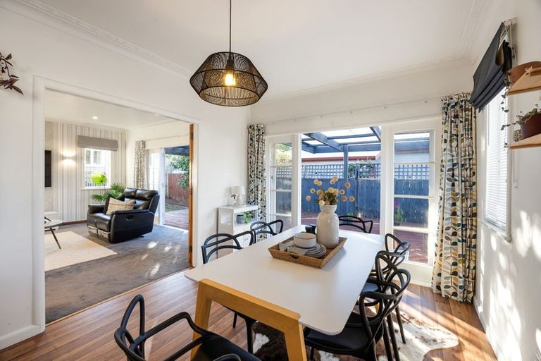 Photo of property in 6 Milburn Lane, Hillcrest, Hamilton, 3216