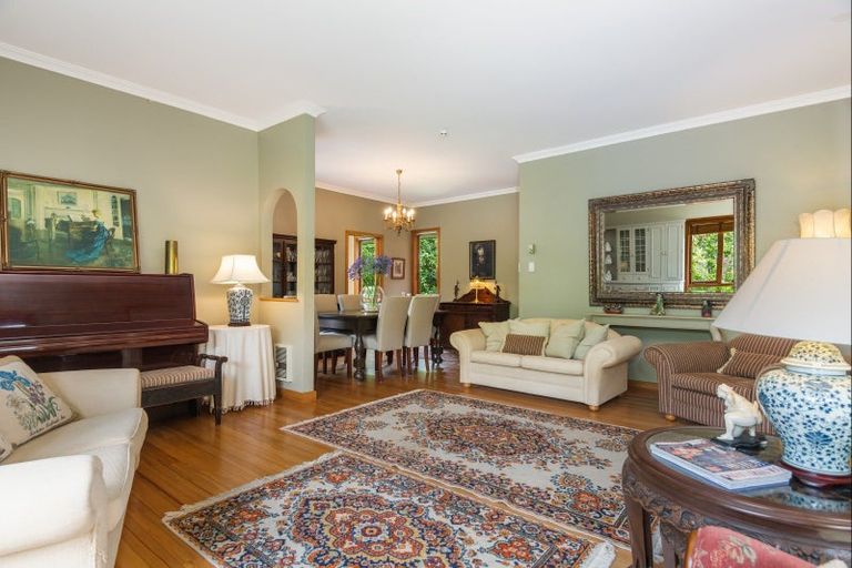 Photo of property in 60 Summerhill Drive, Fitzherbert, Palmerston North, 4410