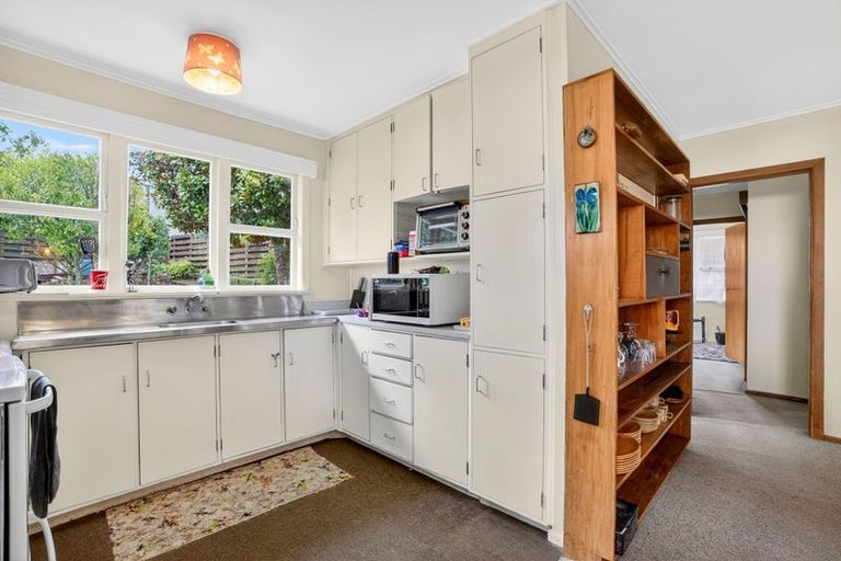 Photo of property in 15 Rosecamp Road, Beach Haven, Auckland, 0626