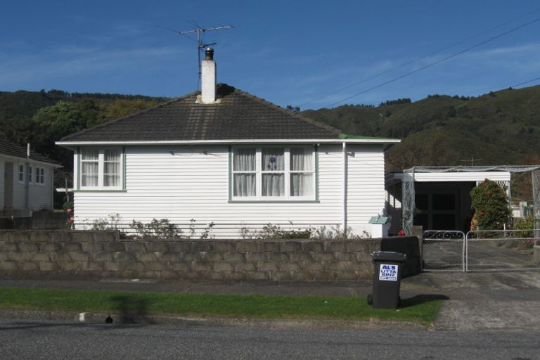Photo of property in 30 Fleet Street, Naenae, Lower Hutt, 5011