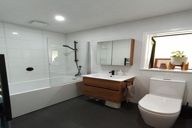 Photo of property in 25 Foster Crescent, Belmont, Lower Hutt, 5010