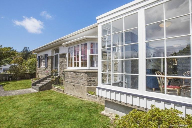 Photo of property in 84 Campbell Street, Karori, Wellington, 6012