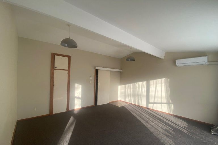 Photo of property in 1/206 Hastings Street East, Waltham, Christchurch, 8023