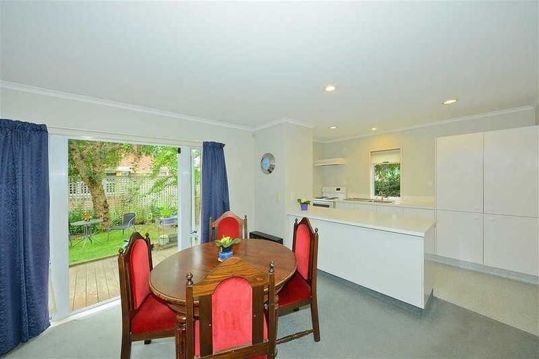 Photo of property in 1/7a Straven Road, Riccarton, Christchurch, 8011