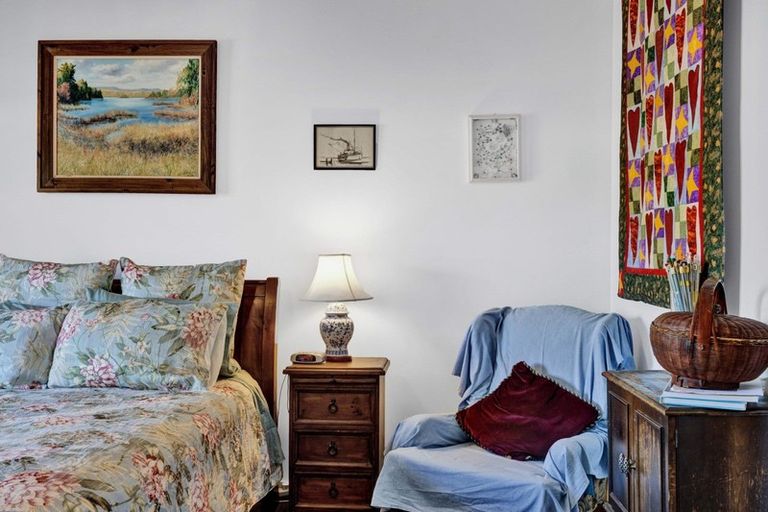 Photo of property in 30 Kahikatea Street, Inglewood, 4330