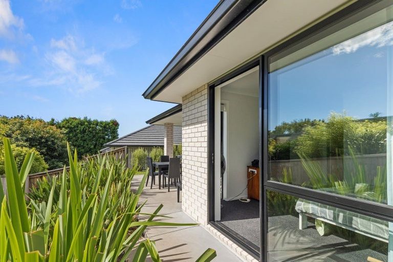 Photo of property in 7 Tangata Way, Omokoroa, 3114