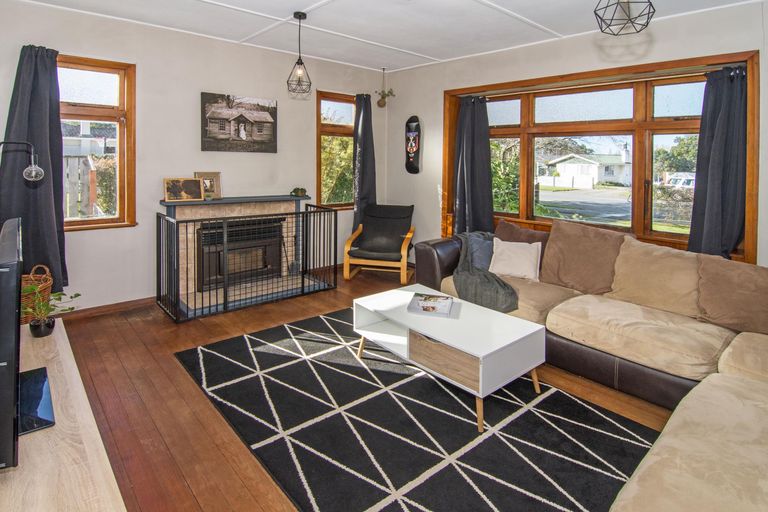 Photo of property in 84 South Road, Solway, Masterton, 5810