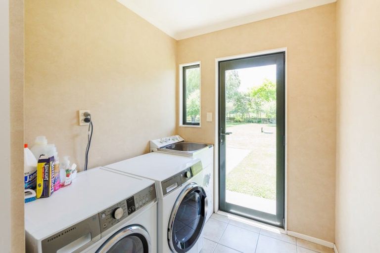 Photo of property in 1999 Longburn Rongotea Road, Longburn, Palmerston North, 4475