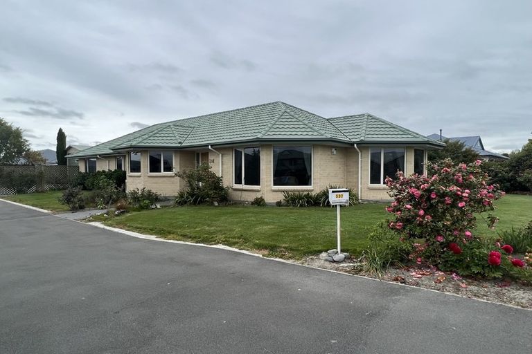 Photo of property in 537 Harewood Road, Harewood, Christchurch, 8051