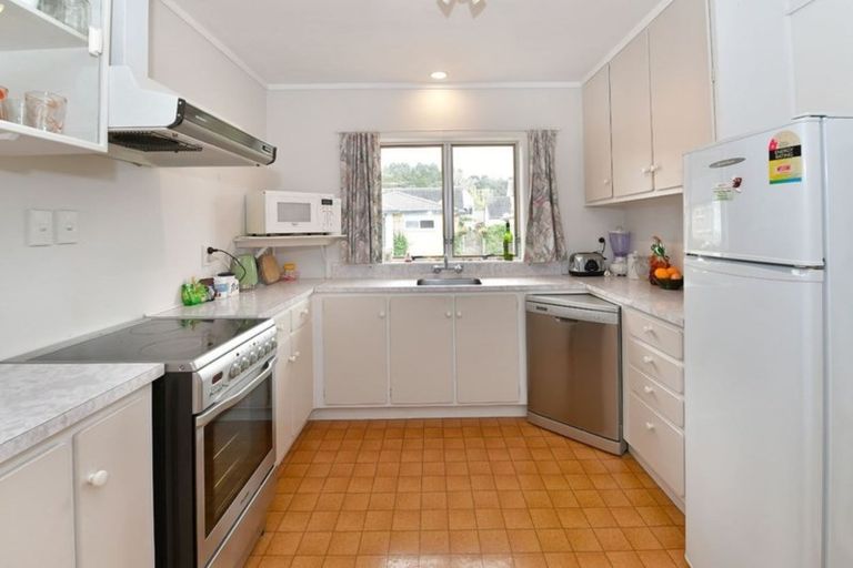 Photo of property in 1/486 Hibiscus Coast Highway, Orewa, 0931