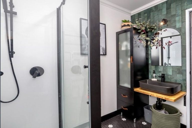 Photo of property in 38b Mcmaster Street, Greytown, 5712