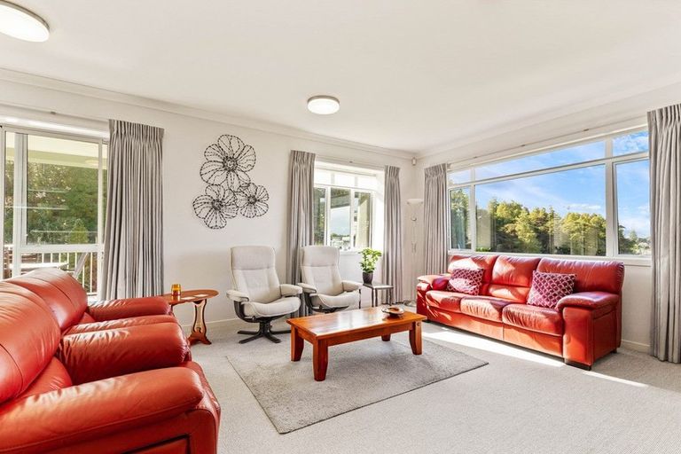 Photo of property in 74 Eaves Bush Parade, Orewa, 0931