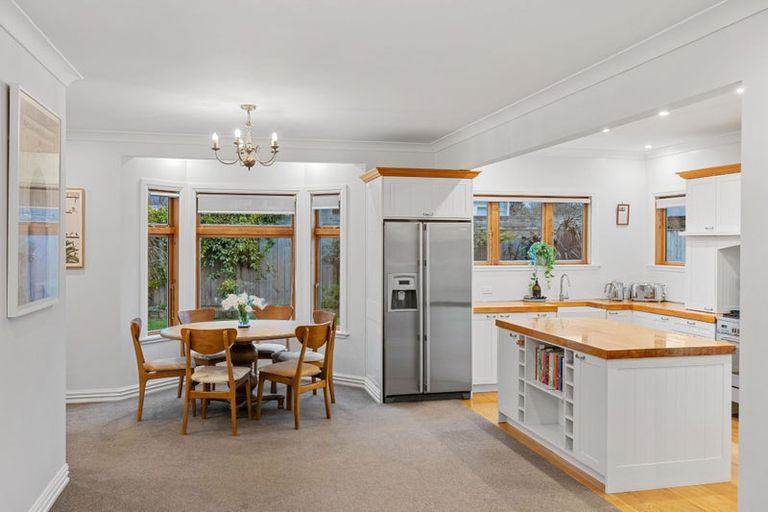 Photo of property in 25 Main Street, Greytown, 5712