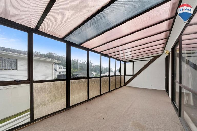 Photo of property in 39 Thurleigh Grove, Karori, Wellington, 6012