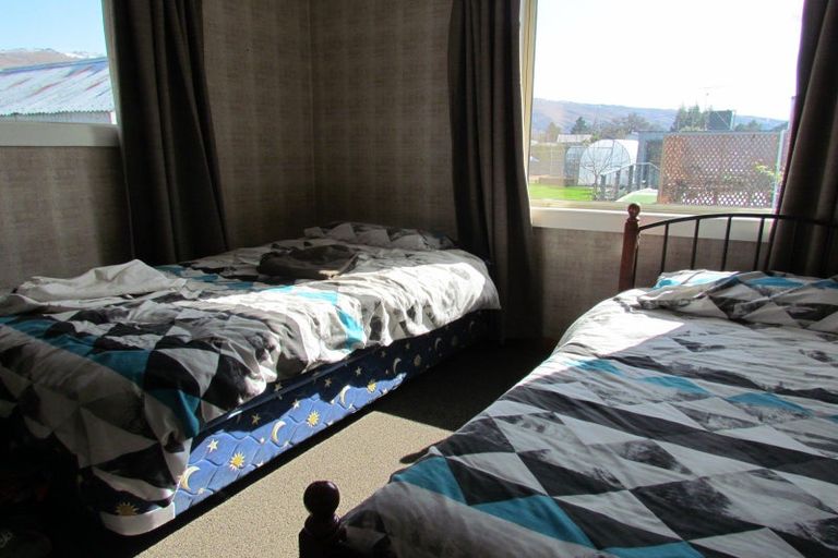 Photo of property in 1 West Street, Middlemarch, 9597