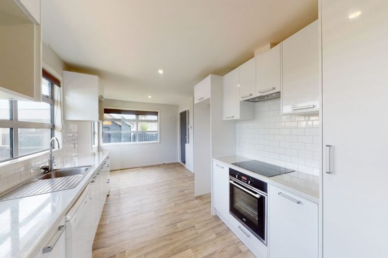 Photo of property in 5 Hood Street, Castlecliff, Whanganui, 4501