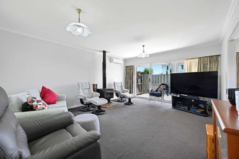 Photo of property in 18 Bernard Street, Chedworth, Hamilton, 3210