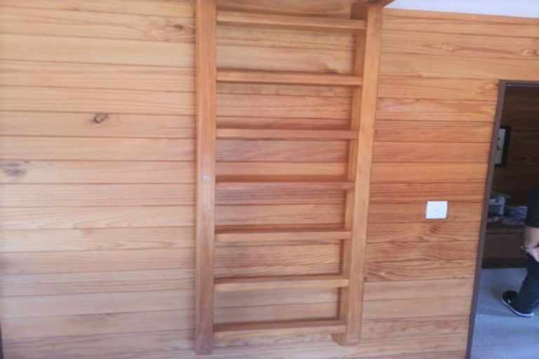 Photo of property in 7 Venus Place, Half Moon Bay, Auckland, 2012