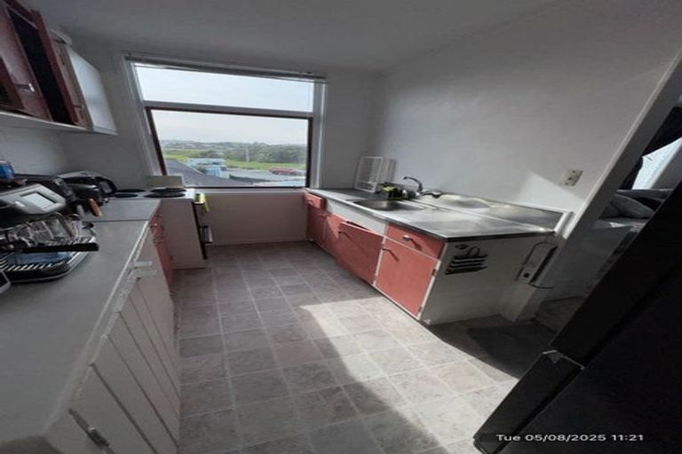 Photo of property in 8/255 Coutts Street, Rongotai, Wellington, 6022