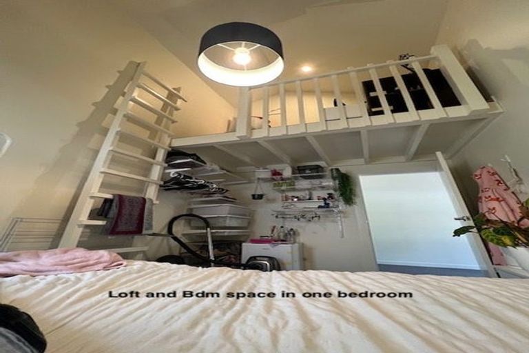 Photo of property in 124 Aro Street, Aro Valley, Wellington, 6021