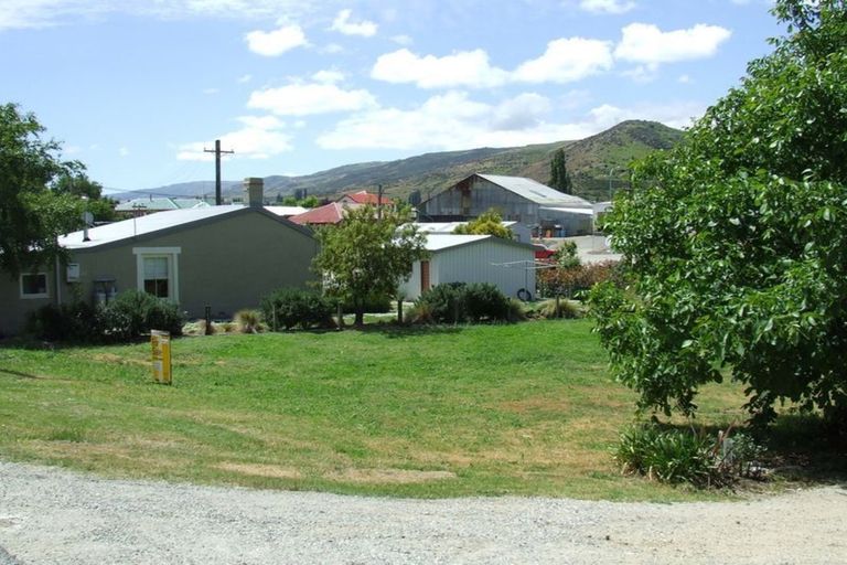 Photo of property in 131 Branxholm Street, Roxburgh, 9500