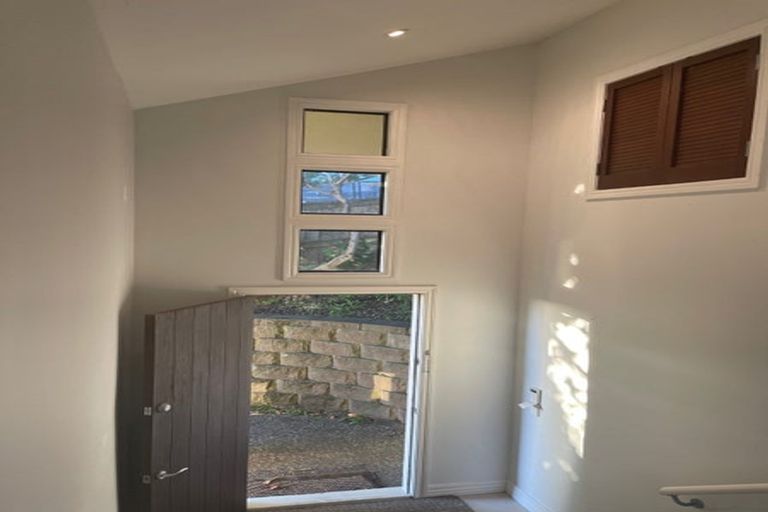 Photo of property in 29 Manu Place, Pinehill, Auckland, 0632