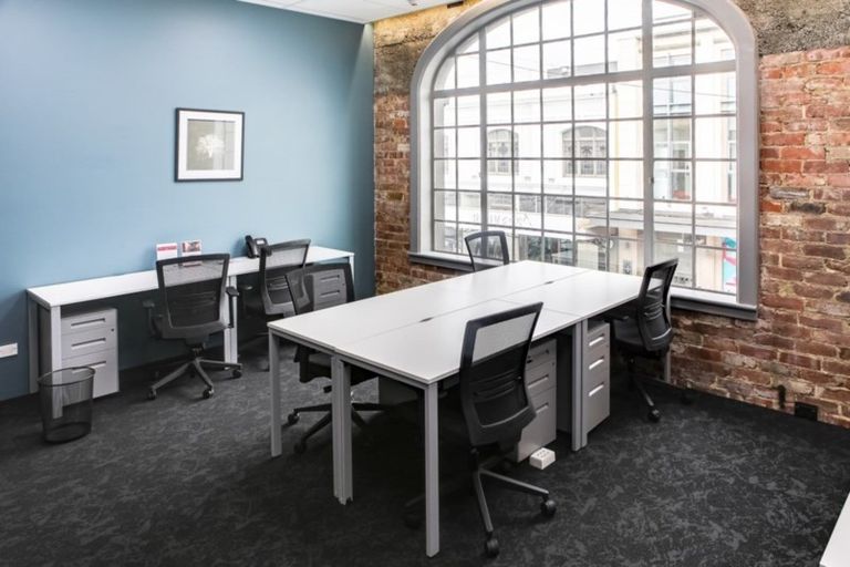 Photo of property in 218 George Street, Stokes Valley, Lower Hutt, 5019