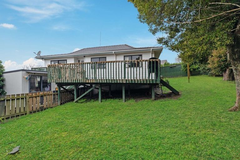Photo of property in 38 Holmes Drive South, Massey, Auckland, 0614