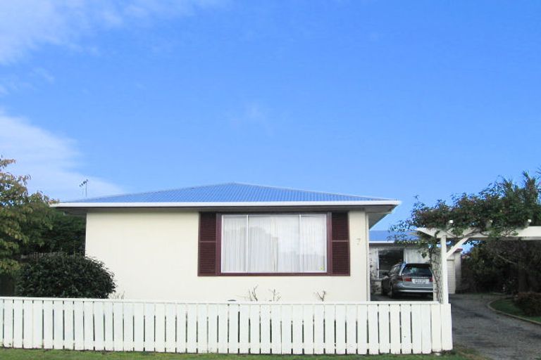 Photo of property in 7 Callender Terrace, Paraparaumu Beach, Paraparaumu, 5032