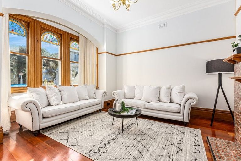 Photo of property in 46 Roxburgh Street, Mount Victoria, Wellington, 6011