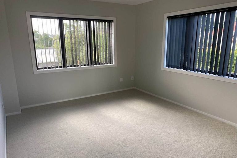 Photo of property in 62 Woodglen Road, Glen Eden, Auckland, 0602