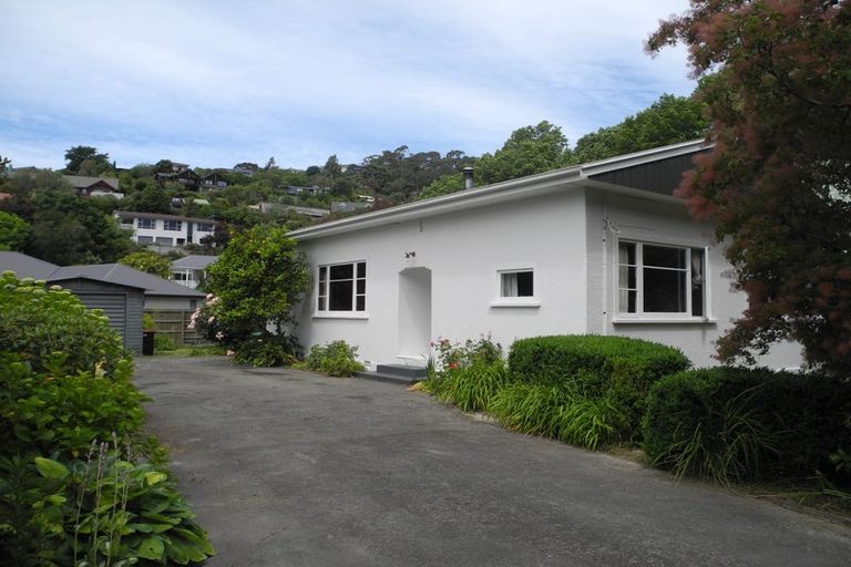 Photo of property in 17 Bowenvale Avenue, Cashmere, Christchurch, 8022