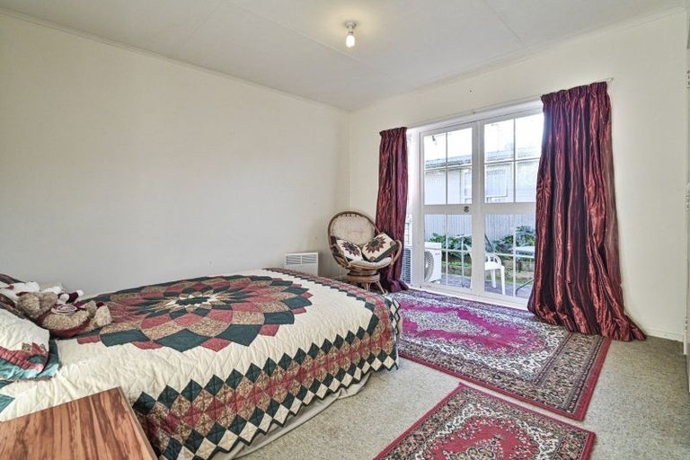 Photo of property in 215 Sunnybank Crescent, Camberley, Hastings, 4120