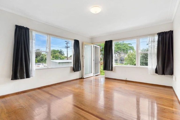 Photo of property in 1/14 Vine Street, Mangere East, Auckland, 2024
