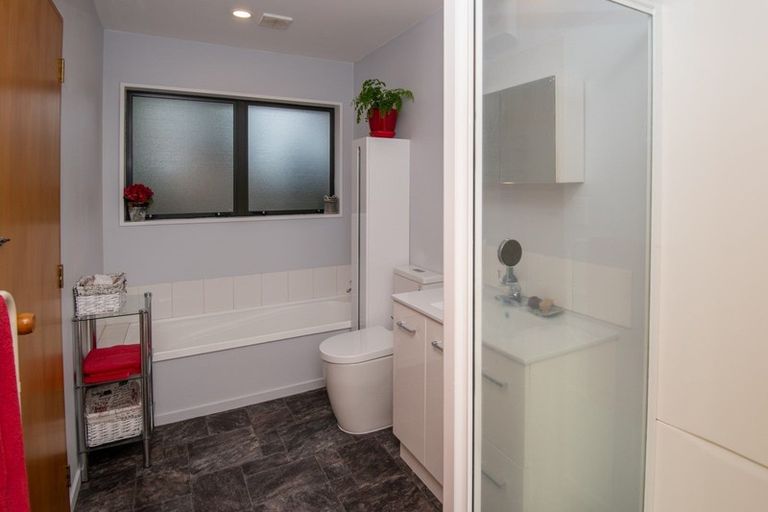 Photo of property in 18b Oak Grove, Ashburton, 7700