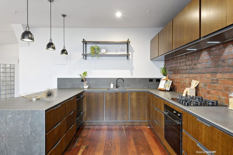Photo of property in Bond Store Apartments, 8f Egmont Street, Te Aro, Wellington, 6011