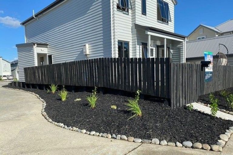 Photo of property in 18 Warbler Crescent, Papakura, 2110