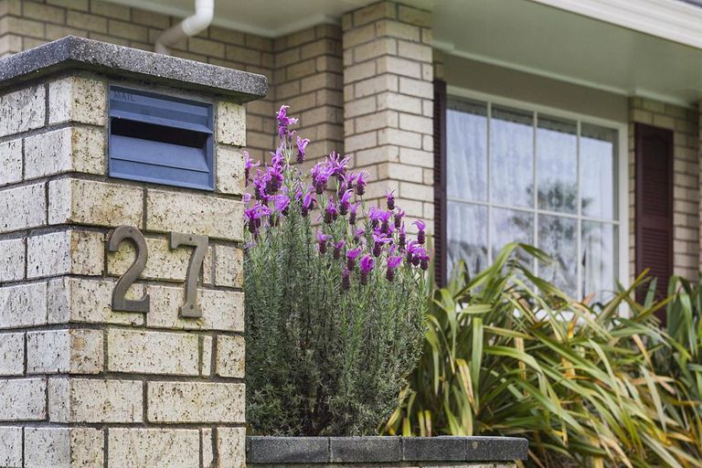 Photo of property in 27 Summerland Drive, Henderson, Auckland, 0612