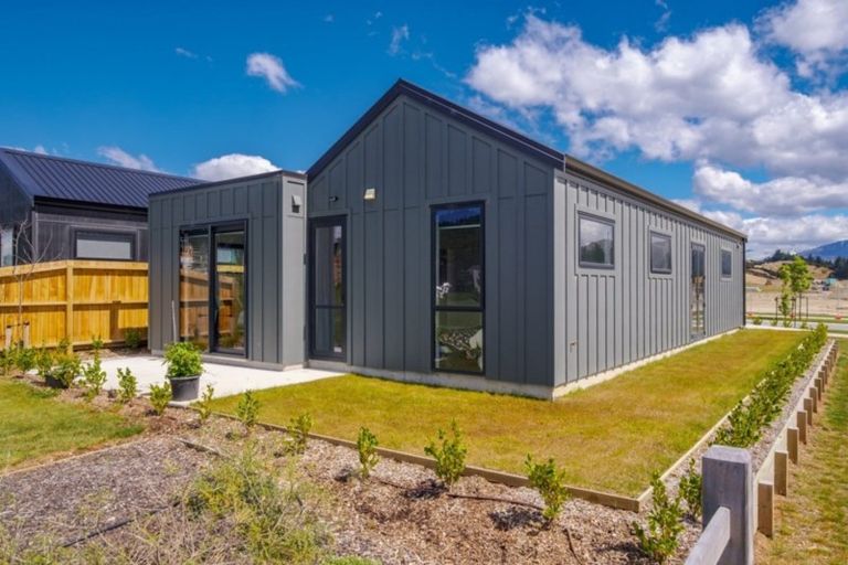 Photo of property in 24 Mount Burke Street, Wanaka, 9305