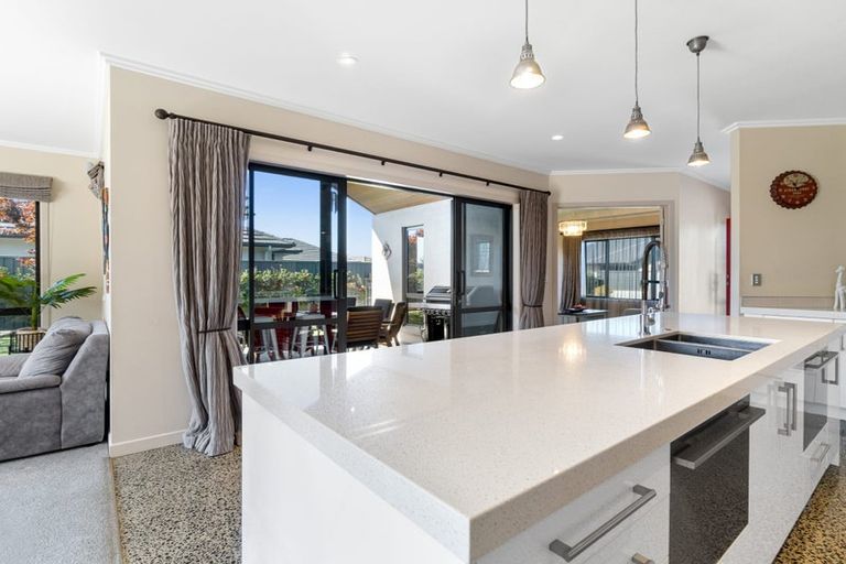 Photo of property in 11 Johnnybro Place, Rototuna North, Hamilton, 3210