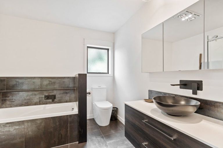 Photo of property in 181 Old Parua Bay Road, Abbey Caves, Whangarei, 0175