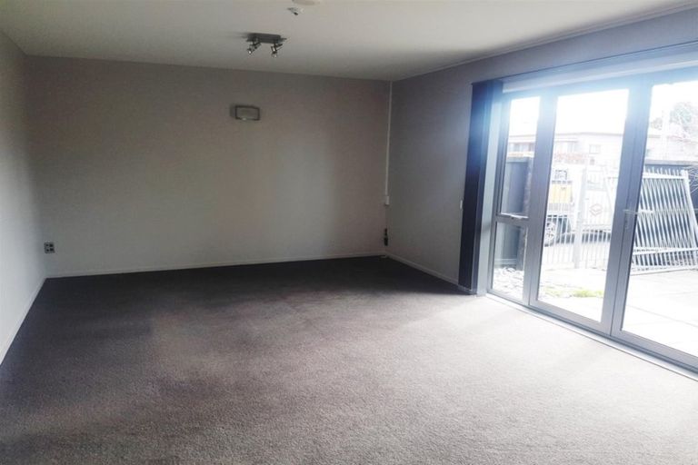 Photo of property in 4/12 Hutcheson Street, Sydenham, Christchurch, 8023