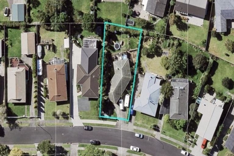 Photo of property in 22 Jade Avenue, Pakuranga Heights, Auckland, 2010